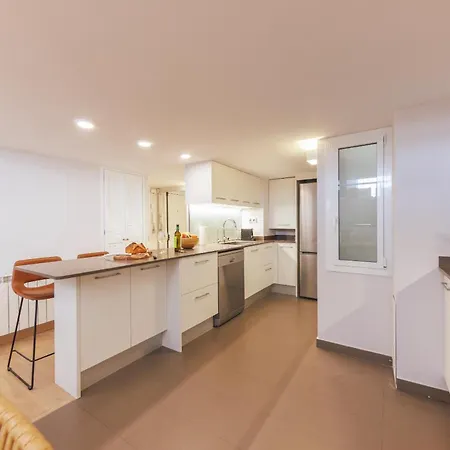 Apartament Bravissimo Hortes, 3-bedroom Centre *