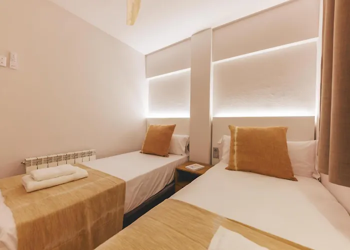 Bravissimo Hortes, 3-bedroom Centre Apartamento *