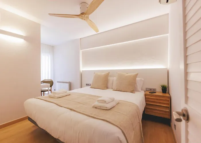 Apartamento Bravissimo Hortes, 3-bedroom Centre *